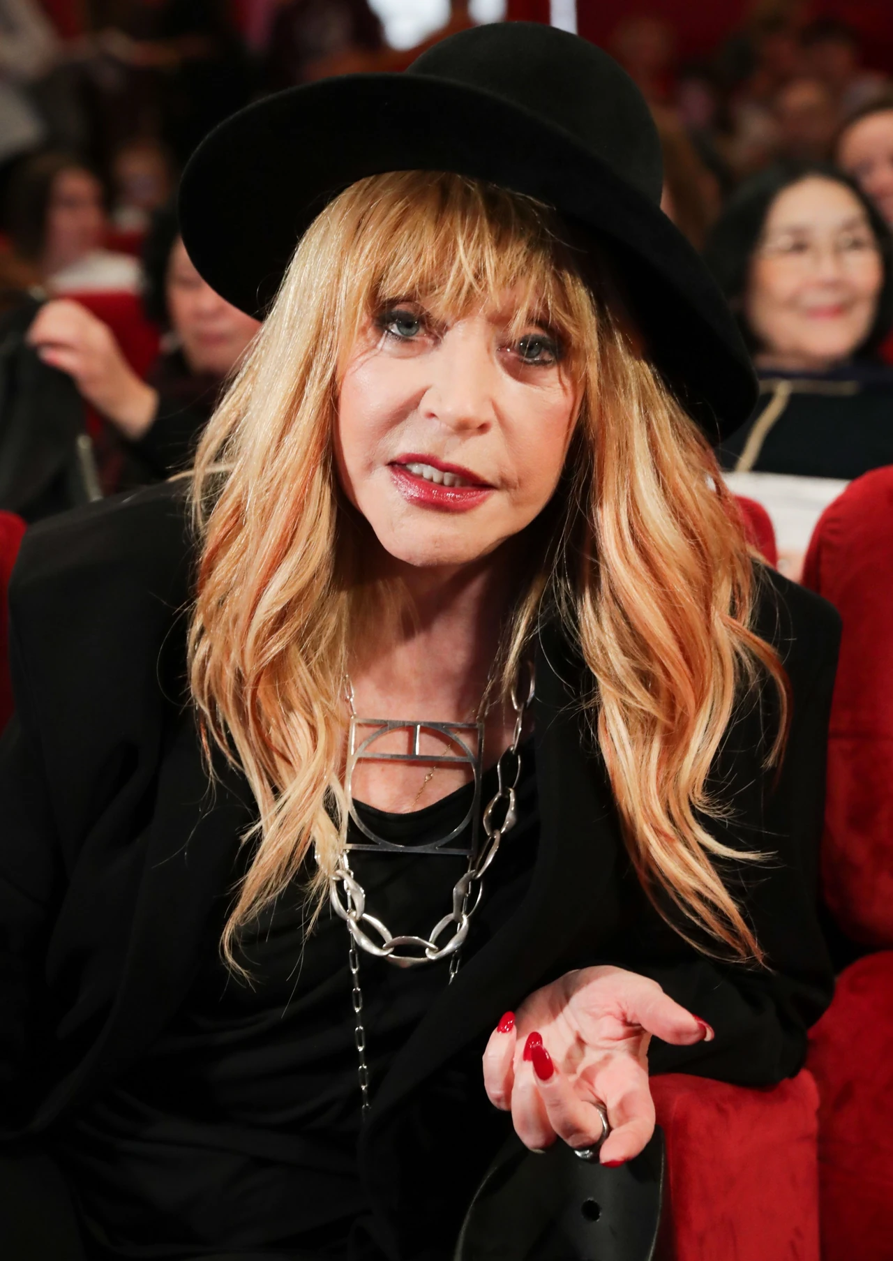 Алла Пугачова в молодості: шлях зірки від дитинства до слави