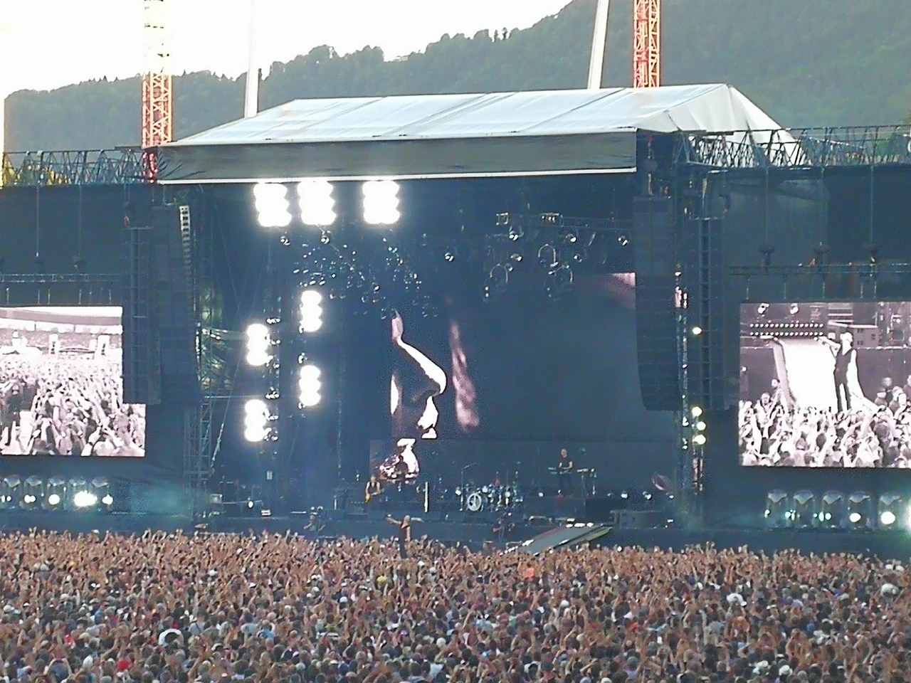Depeche Mode: электронная легенда, пережившая эпохи, потери и до сих пор собирающая стадионы