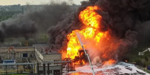 Пожежа на промисловому обєкті в росії після удару України