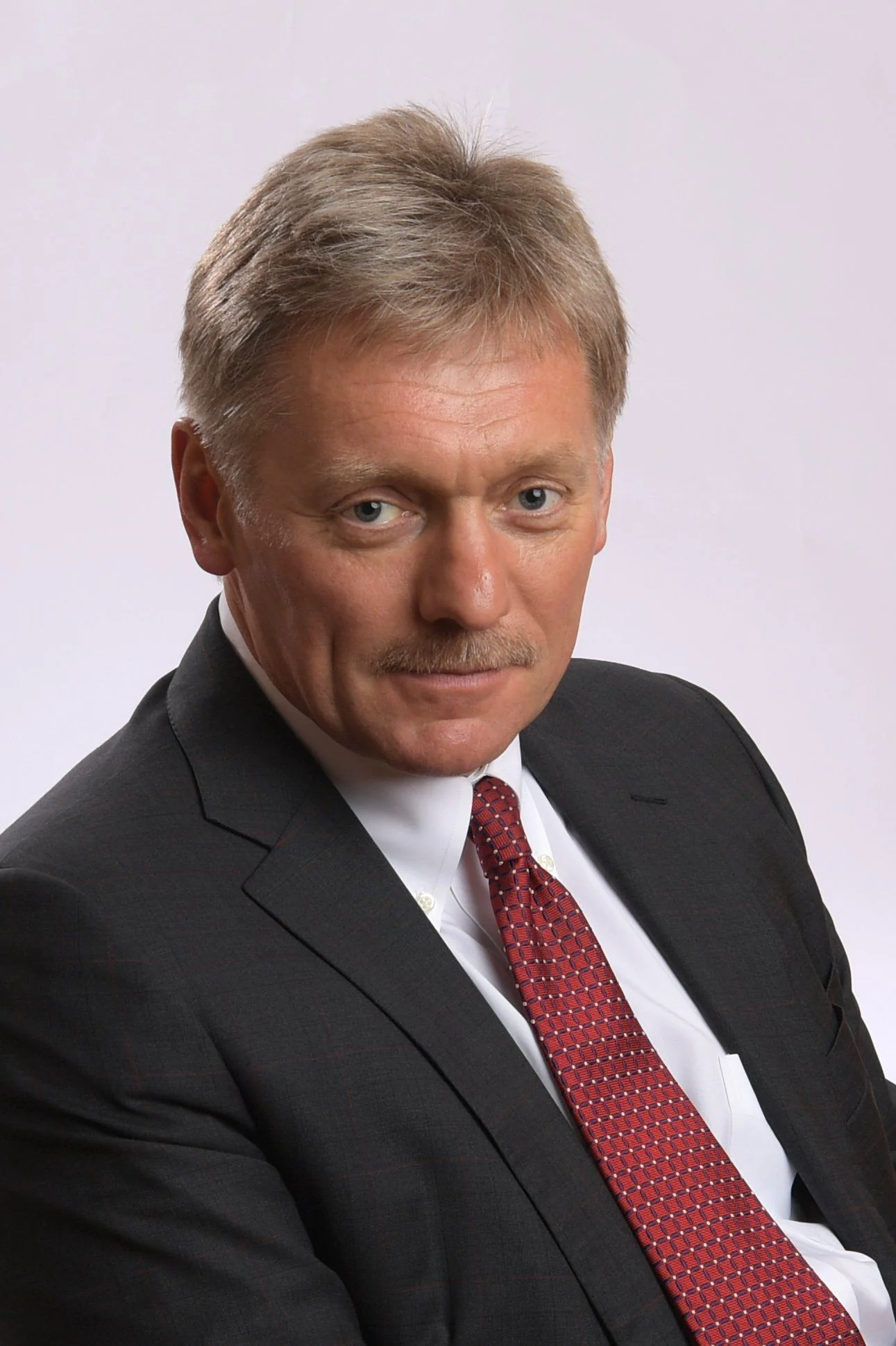 Речник Кремля Дмитро Пєсков під час брифінгу